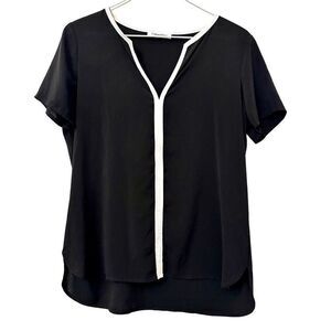 Calvin Klein Split Neck Contrast Piping Short Sleeve Hi-Low Blouse Black Small